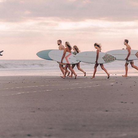 Seaside Tribe - Boutique Surf Stay & Retreat Tanah Lot Exterior foto